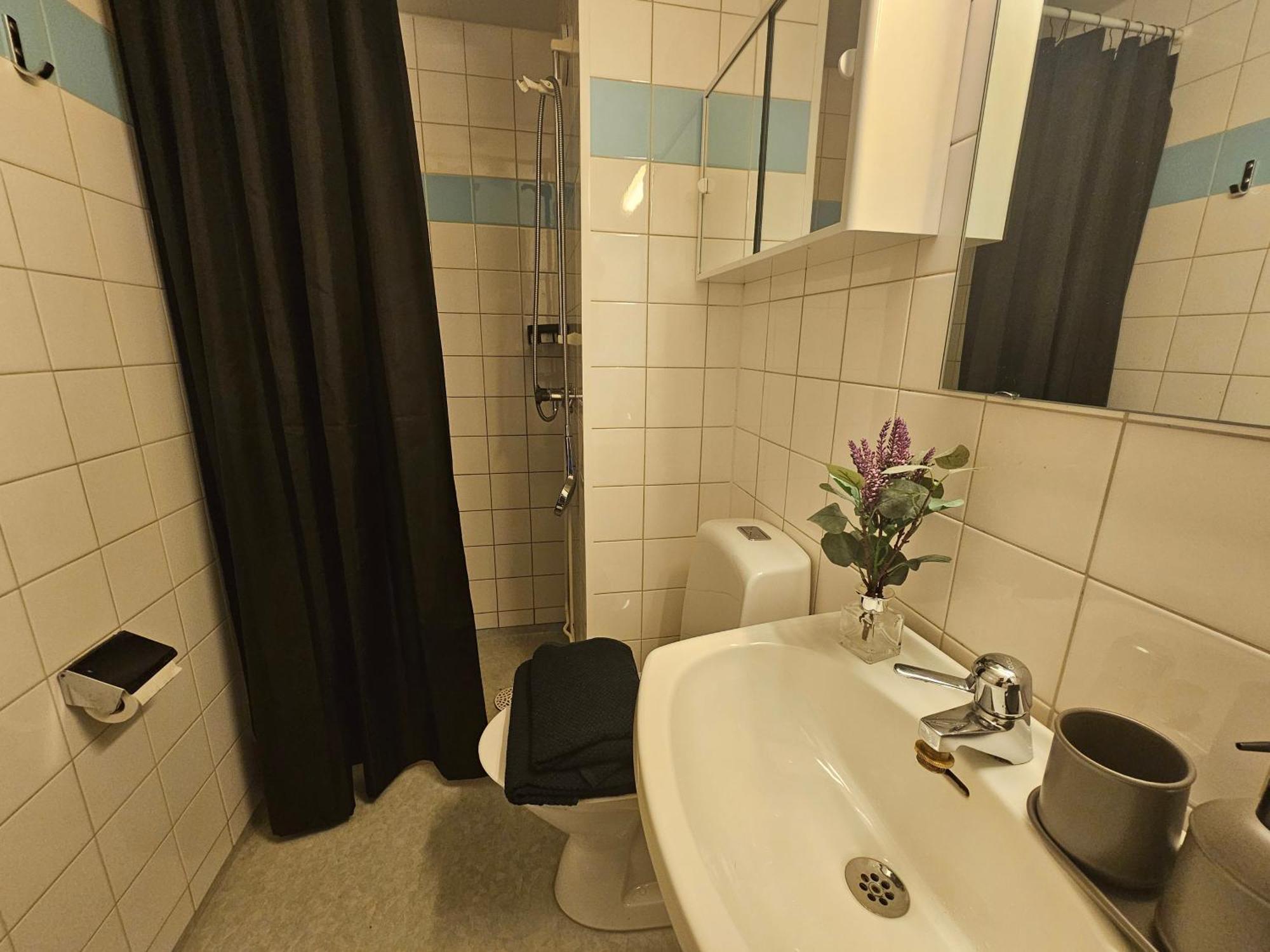 Central Room With Private Entrance And Ensuite Bathroom Stockholm Exteriör bild