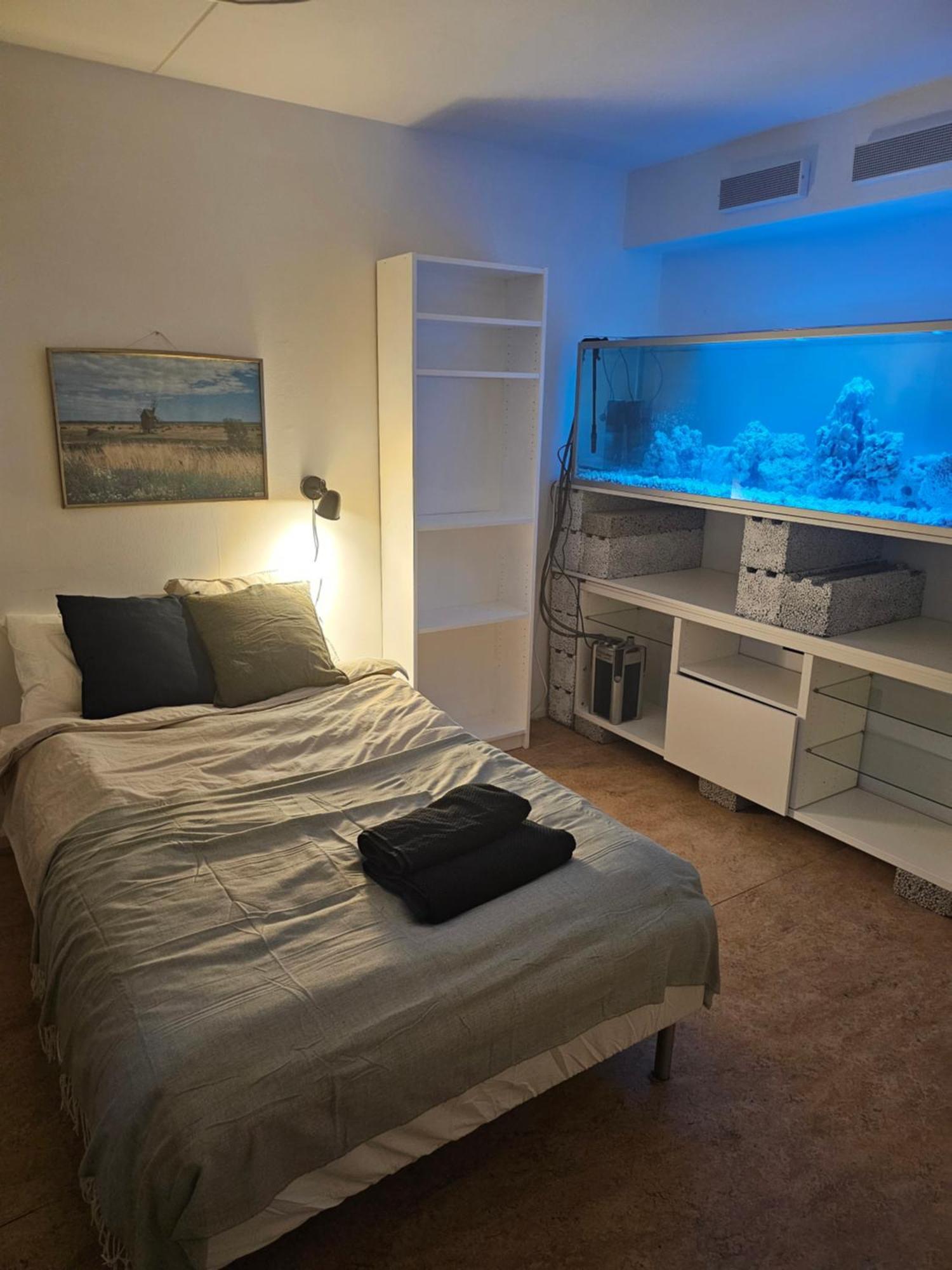 Central Room With Private Entrance And Ensuite Bathroom Stockholm Exteriör bild
